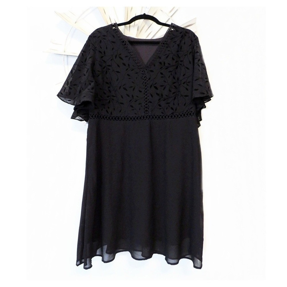 SHEIN Curve 2XL Black Flocked Leaf Chiffon Dress Flutter Sleeve V-Neck Plus Size - Picture 3 of 9